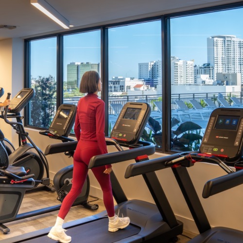 two women exercising